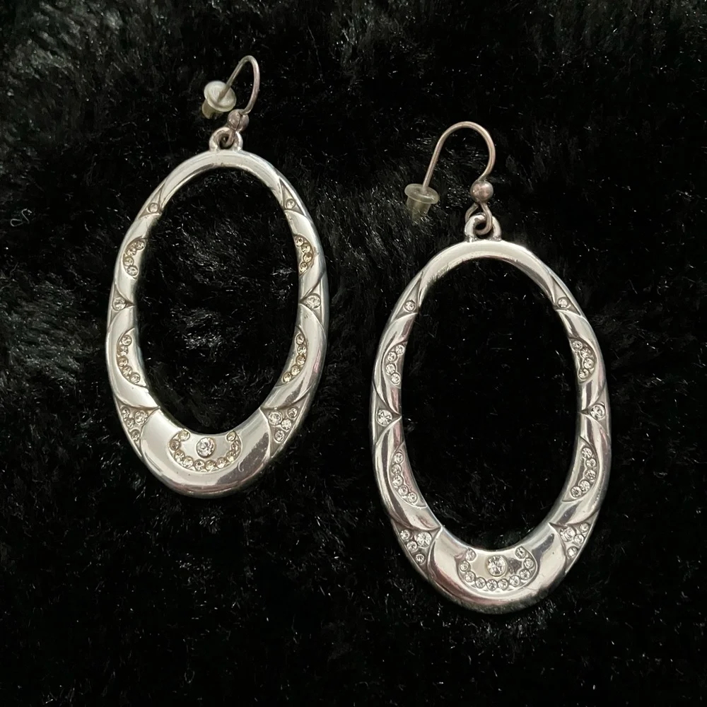 Brighton 💕 Beautiful Engraved Vintage Earrings with Sparkling Embedded Crystals - Picture 7 of 8